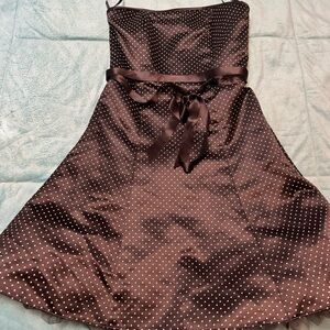 Elegant Black Strapless Polka Dot Dress with Tulle